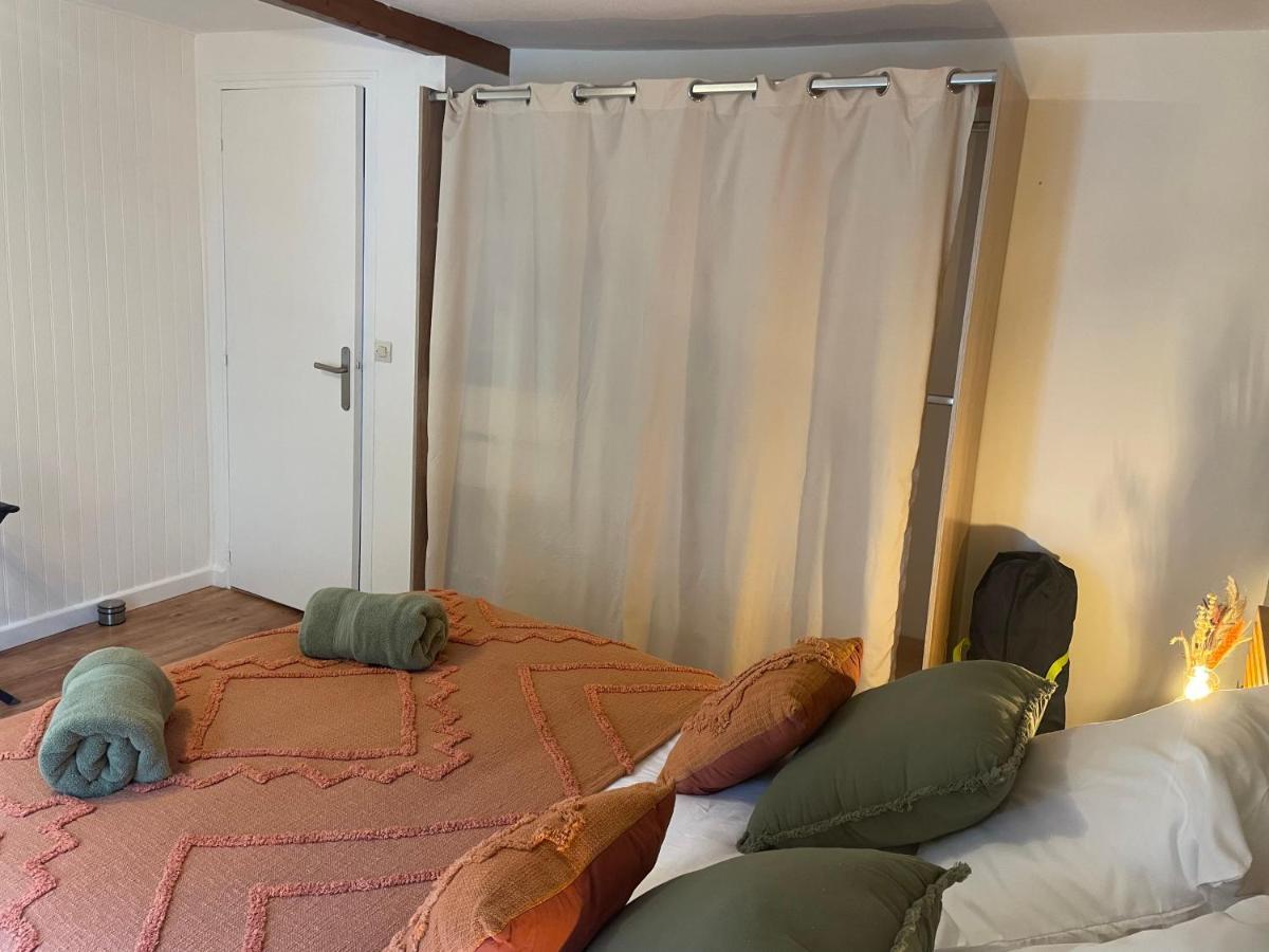 Appartement Un Cocon Au Coeur De La Champagne Avec Parking à Épernay Extérieur photo